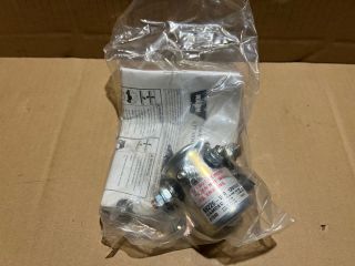 bontott LAND ROVER DEFENDER Akkumulátor Saru Elektronikával