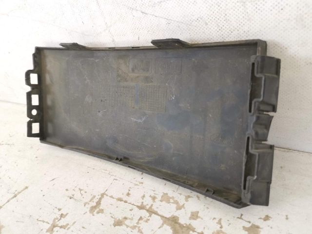 bontott LAND ROVER DEFENDER Bal első Lökhárító Díszléc