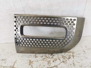 bontott LAND ROVER DEFENDER Bal Ködzárófény Keret