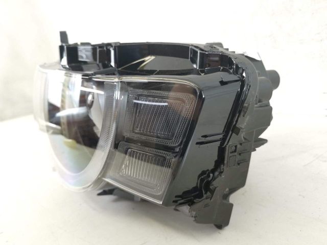 bontott LAND ROVER DEFENDER Bal Ledes Fényszóró