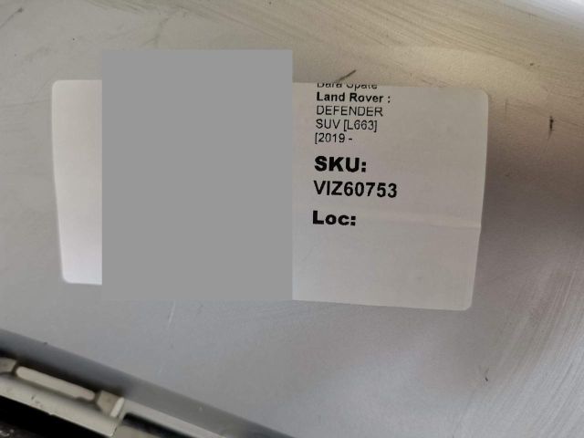 bontott LAND ROVER DEFENDER Hátsó Lökhárító (Üresen)