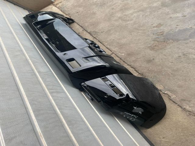 bontott LAND ROVER DEFENDER Hátsó Lökhárító (Üresen)