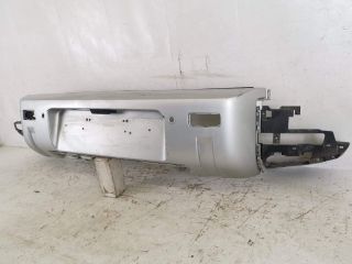 bontott LAND ROVER DEFENDER Hátsó Lökhárító (Üresen)