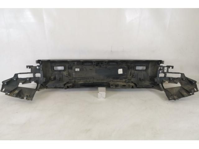 bontott LAND ROVER DEFENDER Hátsó Lökhárító (Üresen)