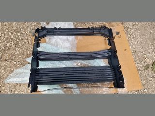 bontott LAND ROVER DEFENDER Hűtő Légterelő