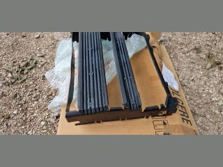 bontott LAND ROVER DEFENDER Hűtő Légterelő