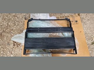 bontott LAND ROVER DEFENDER Hűtő Légterelő