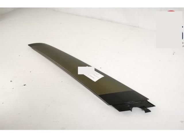 bontott LAND ROVER DEFENDER Jobb A Oszlop Burkolat