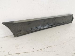 bontott LAND ROVER DEFENDER Jobb A Oszlop Burkolat