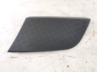 bontott LAND ROVER DEFENDER Jobb első Sárvédő Gumi