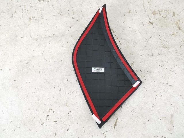 bontott LAND ROVER DEFENDER Jobb első Sárvédő Gumi