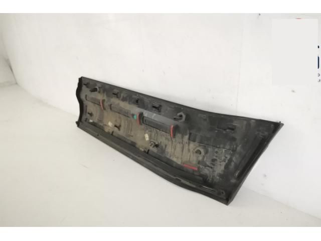 bontott LAND ROVER DEFENDER Jobb hátsó Ajtó Díszléc