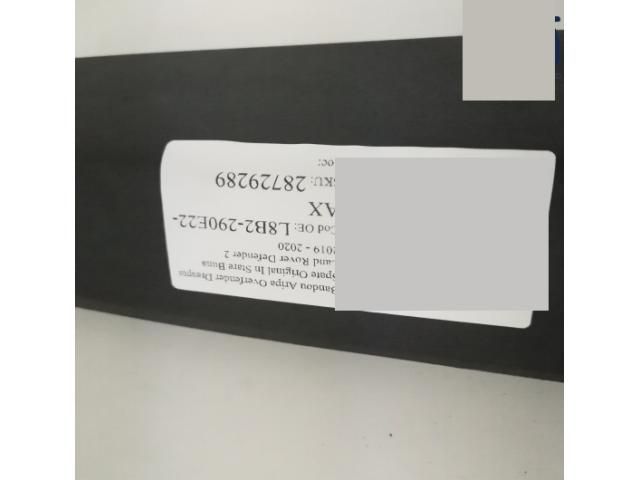 bontott LAND ROVER DEFENDER Jobb hátsó Sárvédő Díszléc