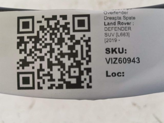 bontott LAND ROVER DEFENDER Jobb hátsó Sárvédő Díszléc