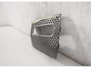 bontott LAND ROVER DEFENDER Jobb Ködlámpa Rács