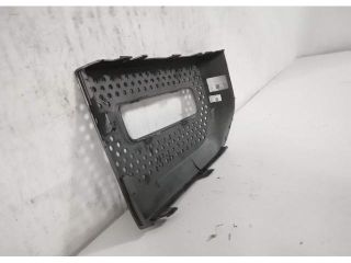 bontott LAND ROVER DEFENDER Jobb Ködlámpa Rács