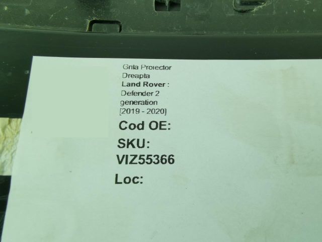 bontott LAND ROVER DEFENDER Jobb Ködlámpa Rács