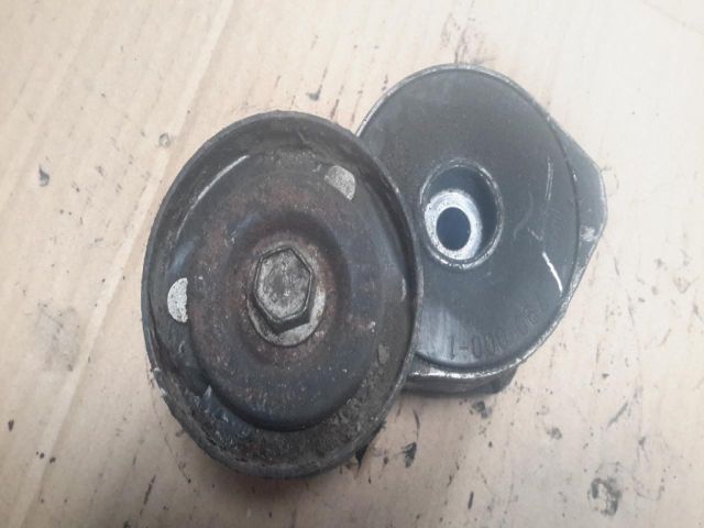 bontott LAND ROVER DISCOVERY Szíjfeszítő Görgő