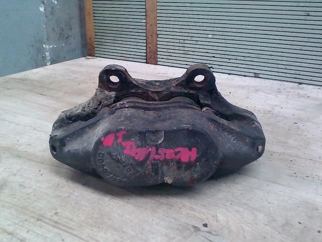 bontott LAND ROVER DISCOVERY Bal első Féknyereg Munkahengerrel