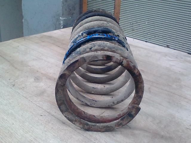 bontott LAND ROVER DISCOVERY Első Rugó