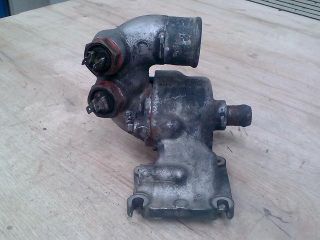 bontott LAND ROVER DISCOVERY Termosztátház