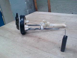 bontott LAND ROVER DISCOVERY Üzemanyagszint Jeladó