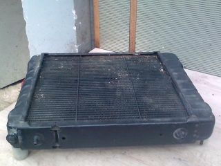 bontott LAND ROVER DISCOVERY Vízhűtő Radiátor (Nem klímás)