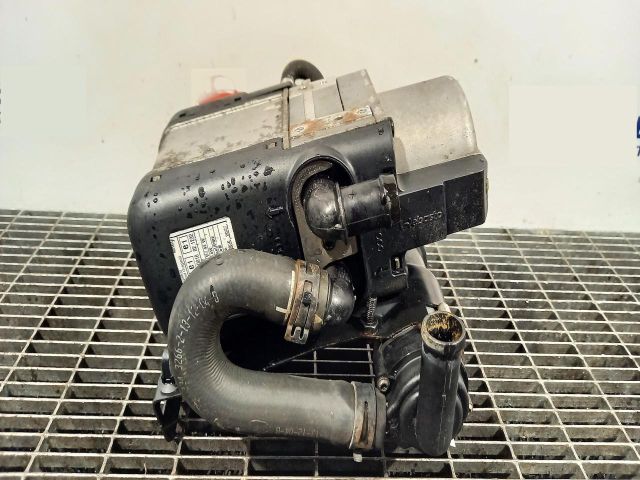 bontott LAND ROVER DISCOVERY Állófűtés Szivattyú (Elektromos)