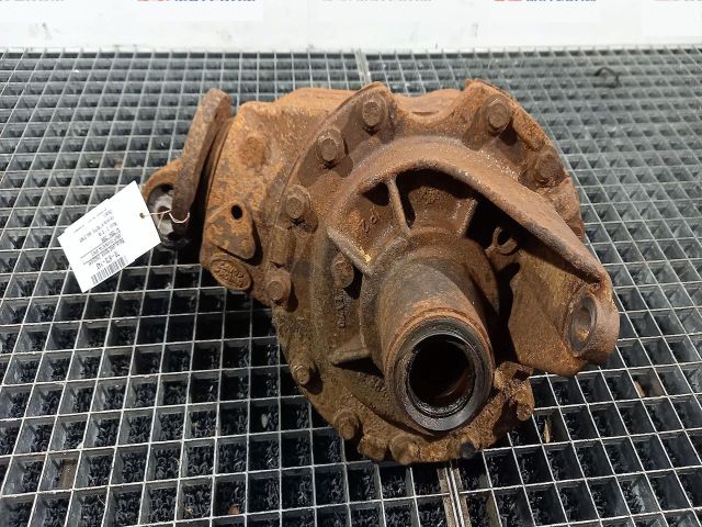 bontott LAND ROVER DISCOVERY Differenciálmű Tartó Bak