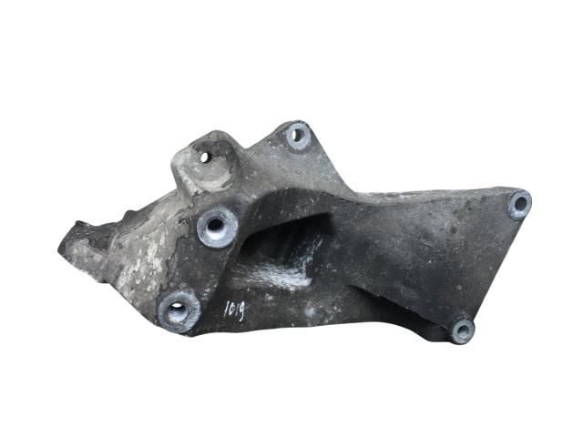 bontott LAND ROVER DISCOVERY Generátor Tartó Bak