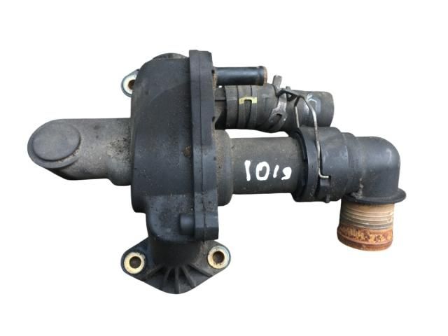 bontott LAND ROVER DISCOVERY Hengerfej Vízkivezető