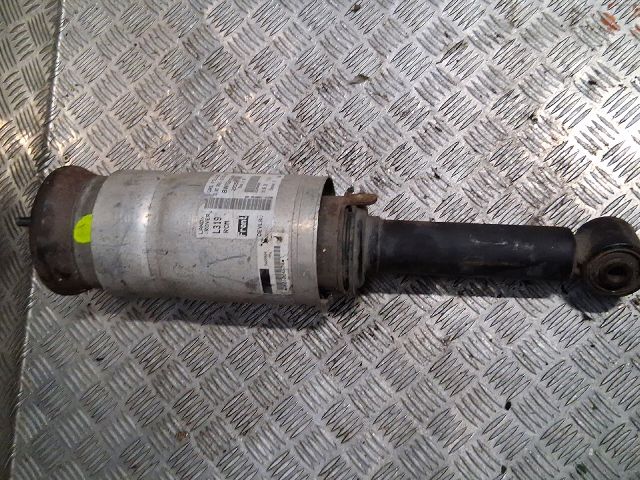 bontott LAND ROVER DISCOVERY Első Rugó