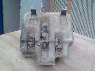 bontott LAND ROVER DISCOVERY Ablakmosó Tartály