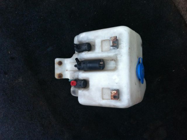 bontott LAND ROVER DISCOVERY Ablakmosó Tartály