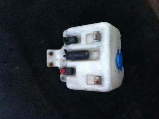 bontott LAND ROVER DISCOVERY Ablakmosó Tartály