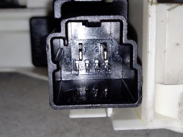 bontott LAND ROVER DISCOVERY Bal első Ablakemelő Motor