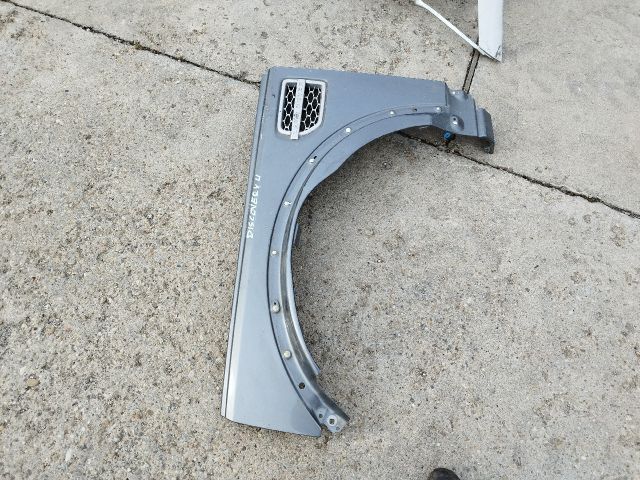 bontott LAND ROVER DISCOVERY Bal első Sárvédő