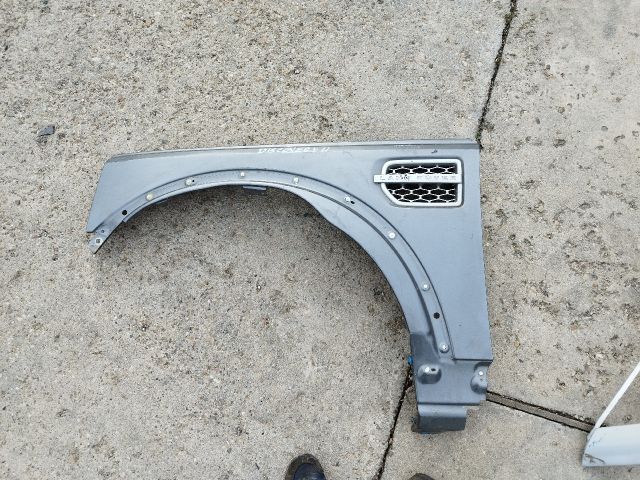 bontott LAND ROVER DISCOVERY Bal első Sárvédő