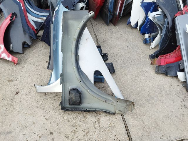 bontott LAND ROVER DISCOVERY Bal első Sárvédő