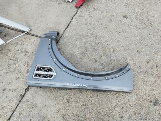 bontott LAND ROVER DISCOVERY Bal első Sárvédő