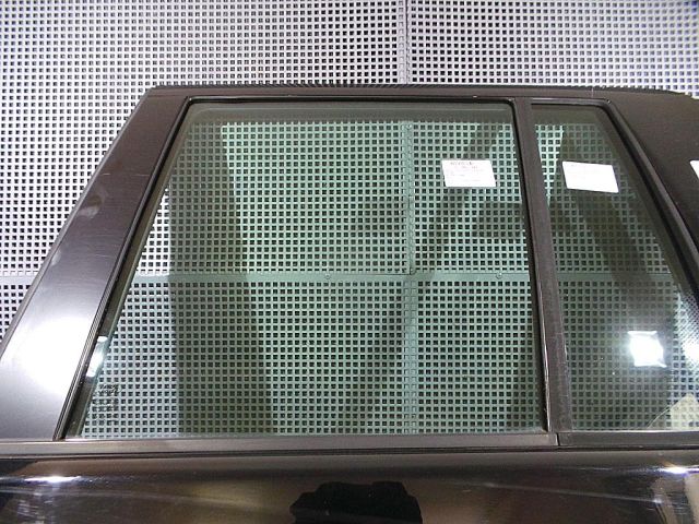 bontott LAND ROVER DISCOVERY Bal hátsó Ablak