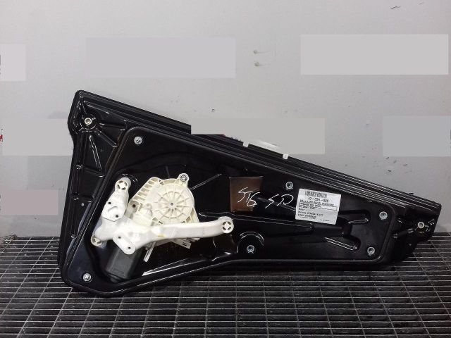 bontott LAND ROVER DISCOVERY Bal hátsó Ablakemelő Szerkezet (Elektromos)