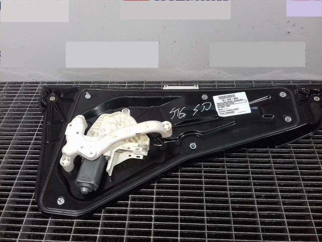 bontott LAND ROVER DISCOVERY Bal hátsó Ablakemelő Szerkezet (Elektromos)