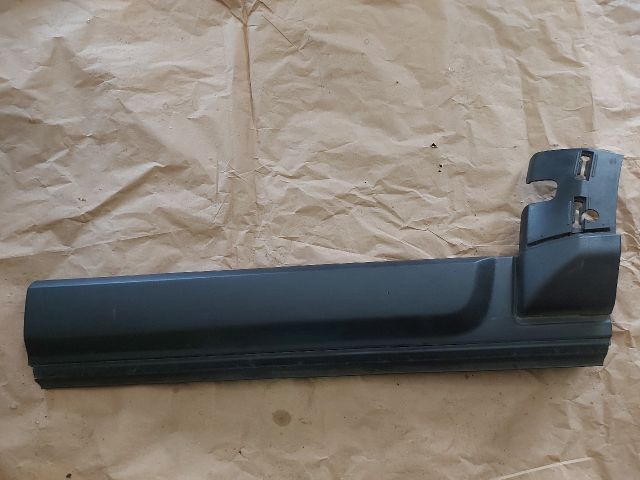 bontott LAND ROVER DISCOVERY Bal hátsó Ajtó Díszléc