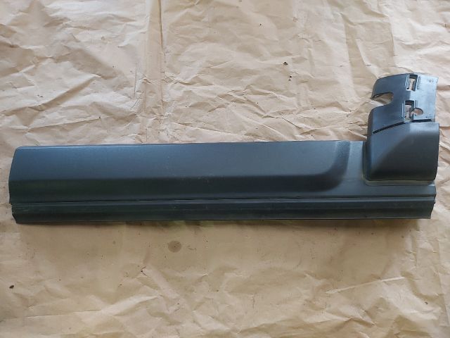 bontott LAND ROVER DISCOVERY Bal hátsó Ajtó Díszléc