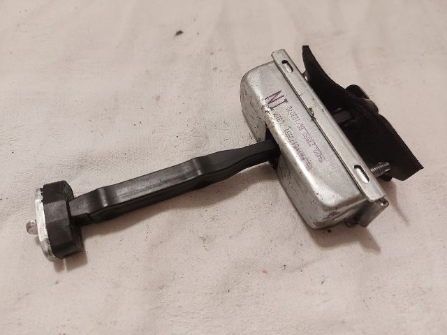 bontott LAND ROVER DISCOVERY Bal hátsó Ajtóhatároló