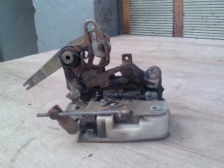 bontott LAND ROVER DISCOVERY Bal hátsó Ajtózár