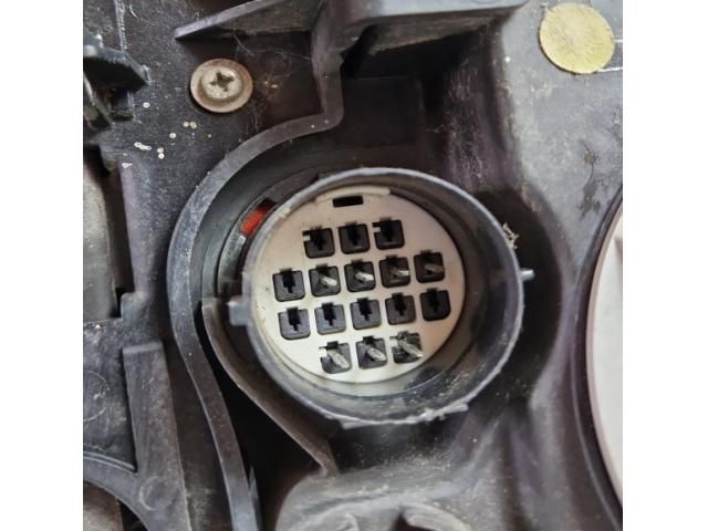 bontott LAND ROVER DISCOVERY Bal Xenon Fényszóró