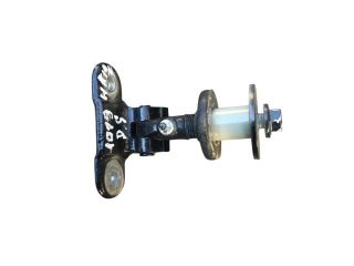 bontott LAND ROVER DISCOVERY Csomagtérajtó Jobb Zsanér