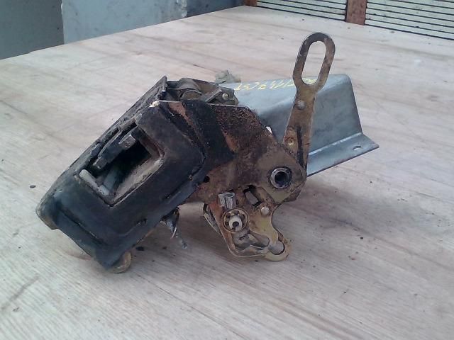 bontott LAND ROVER DISCOVERY Csomagtérajtó Zárszerkezet